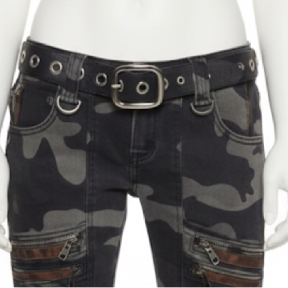 Dolls-kill Camo flared pants - Picture 3 of 4